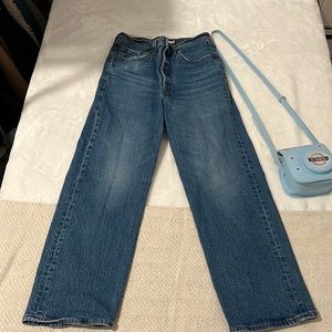 Ur cage straight Levi’s jeans